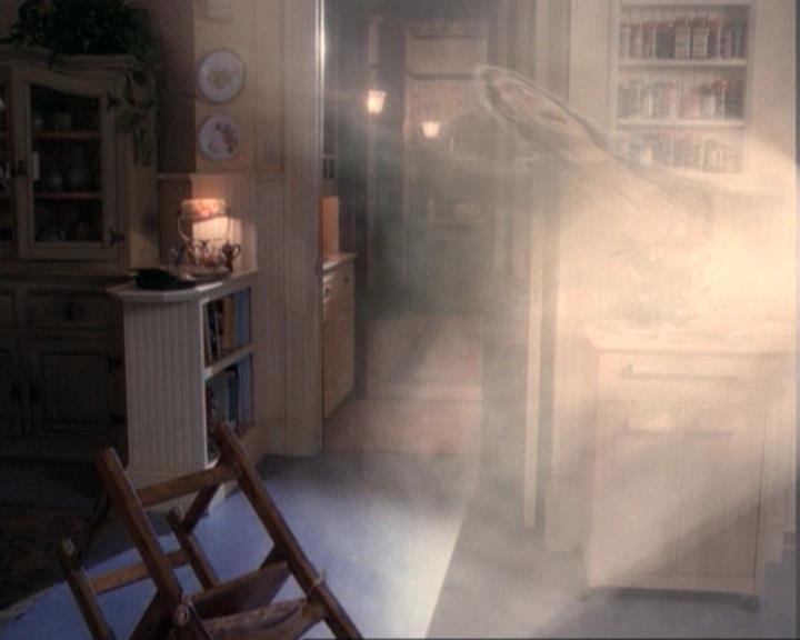 Charmed-Online-dot-net_109TheWitchIsBack2082.jpg