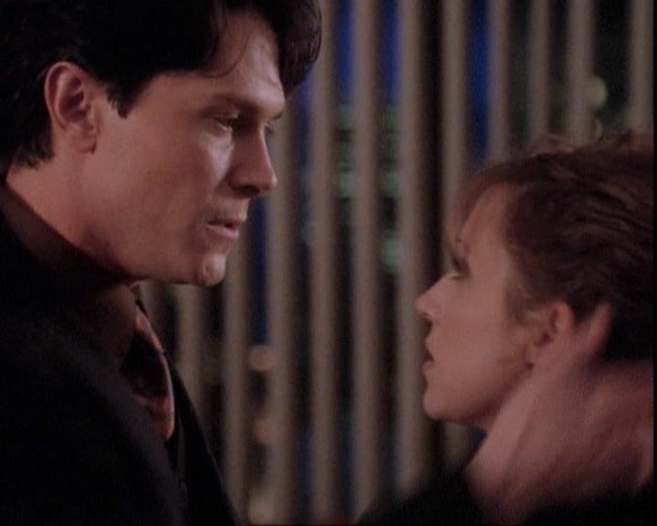 Charmed-Online-dot-net_109TheWitchIsBack2132.jpg Charmed-Online-dot-net_109TheWitchIsBack2132.jpg