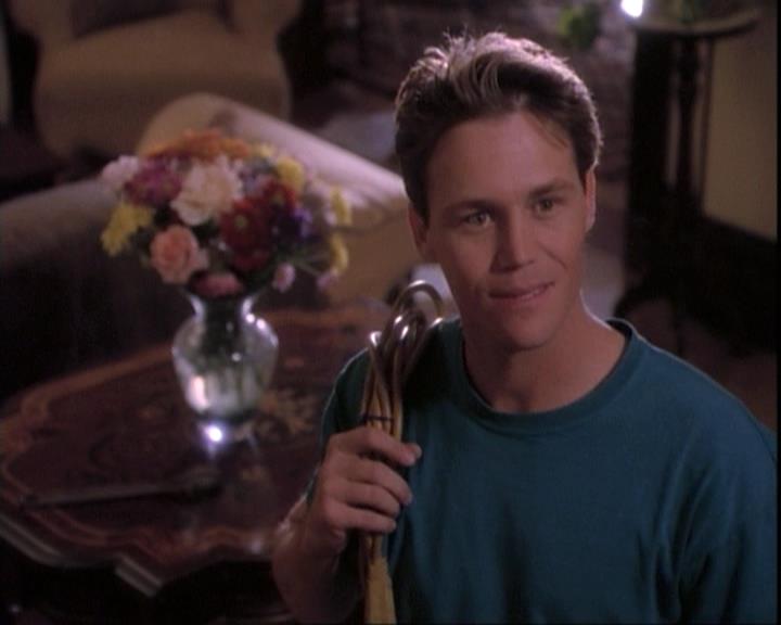 Charmed-Online-dot-net_109TheWitchIsBack2199.jpg