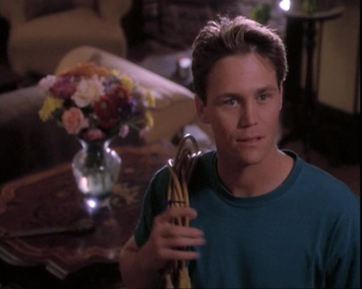 Charmed-Online-dot-net_109TheWitchIsBack2201.jpg