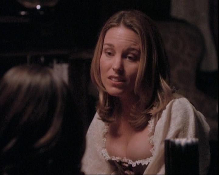 Charmed-Online-dot-net_109TheWitchIsBack2229.jpg