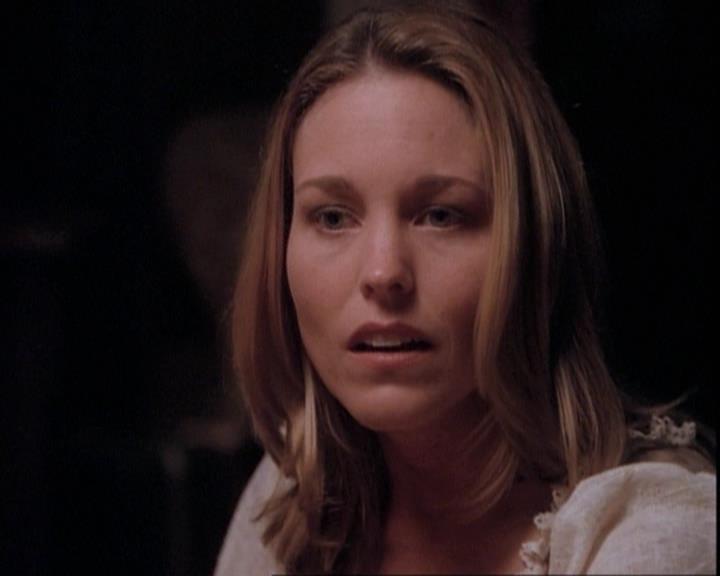 Charmed-Online-dot-net_109TheWitchIsBack2258.jpg