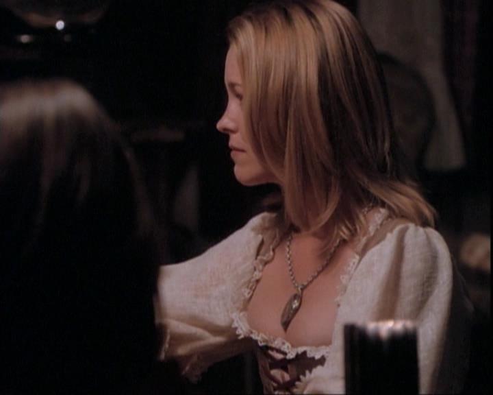 Charmed-Online-dot-net_109TheWitchIsBack2287.jpg