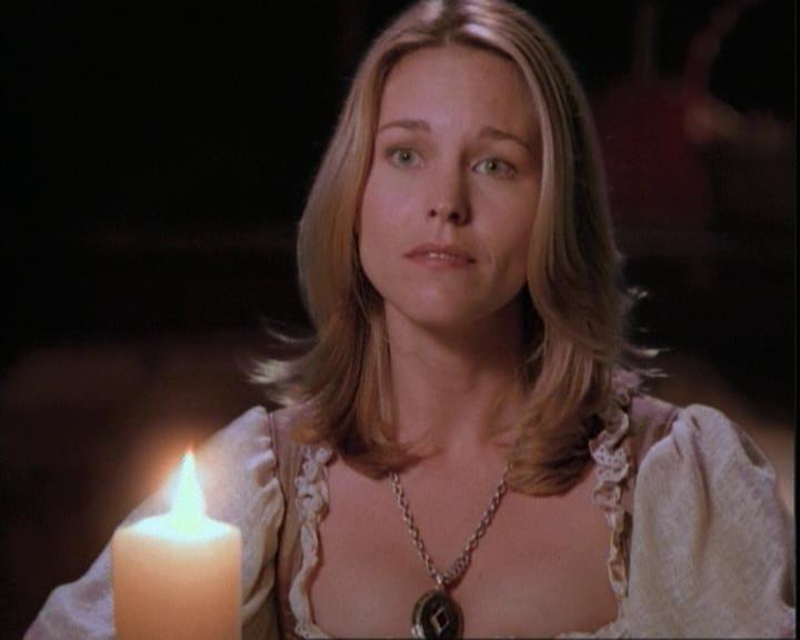 Charmed-Online-dot-net_109TheWitchIsBack2295.jpg