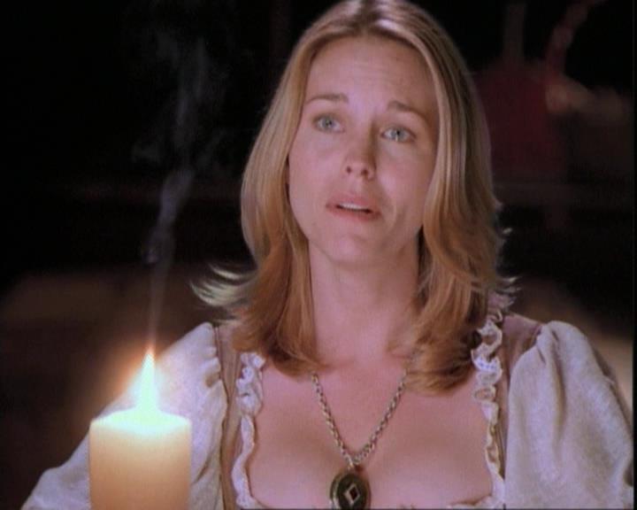Charmed-Online-dot-net_109TheWitchIsBack2298.jpg