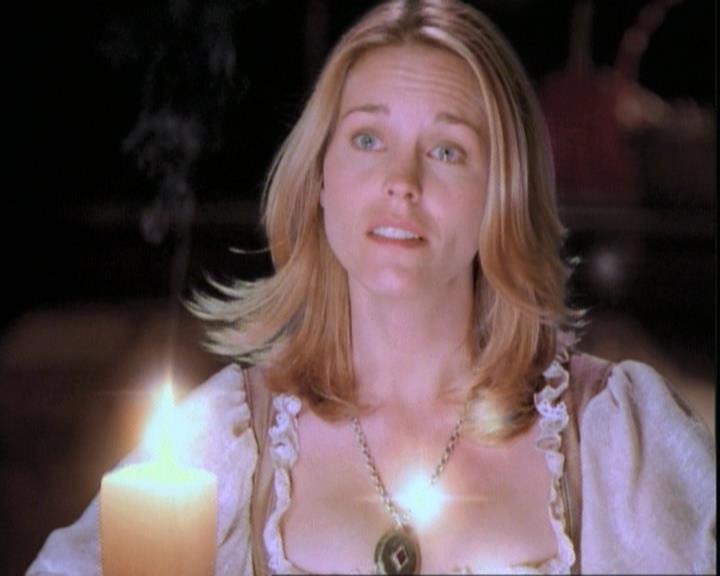 Charmed-Online-dot-net_109TheWitchIsBack2303.jpg