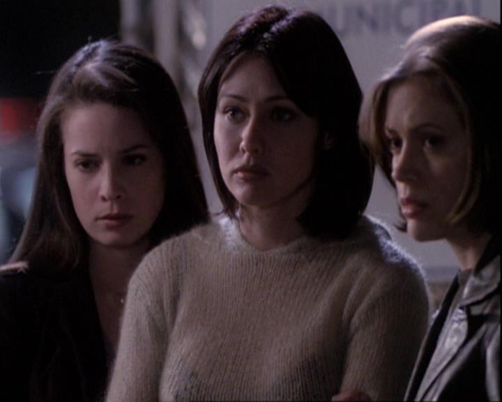 Charmed-Online-dot-net_110WiccaEnvy1858.jpg