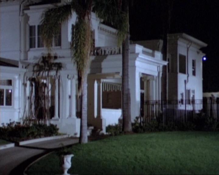 Charmed-Online-dot-net_111FeatsOfClay0013.jpg Charmed-Online-dot-net_111FeatsOfClay0013.jpg