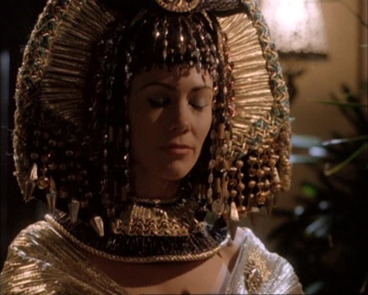 Charmed-Online-dot-net_111FeatsOfClay0102.jpg Charmed-Online-dot-net_111FeatsOfClay0102.jpg