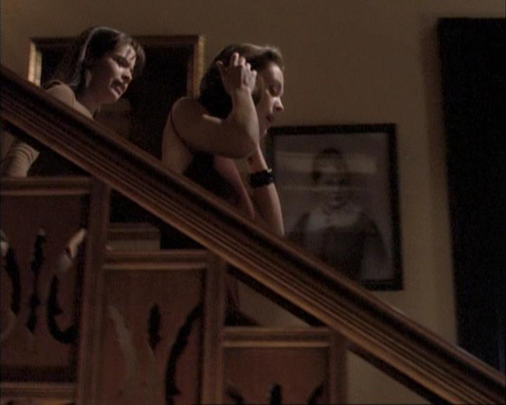 Charmed-Online-dot-net_111FeatsOfClay0129.jpg