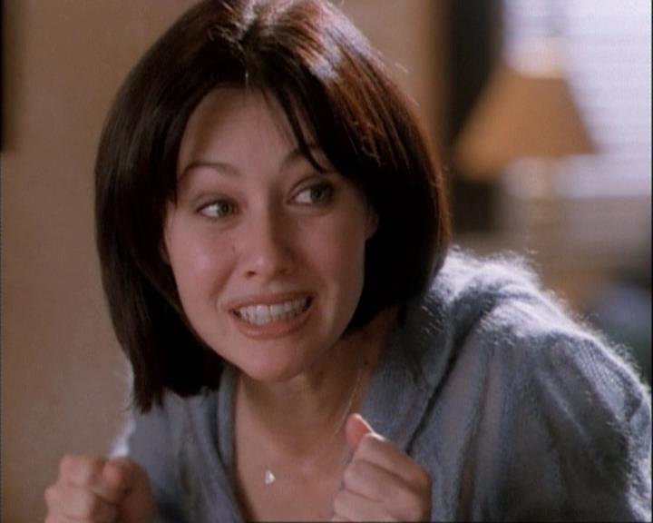 Charmed-Online-dot-net_111FeatsOfClay0400.jpg Charmed-Online-dot-net_111FeatsOfClay0400.jpg