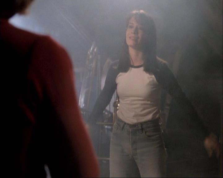 Charmed-Online-dot-net_111FeatsOfClay1053.jpg