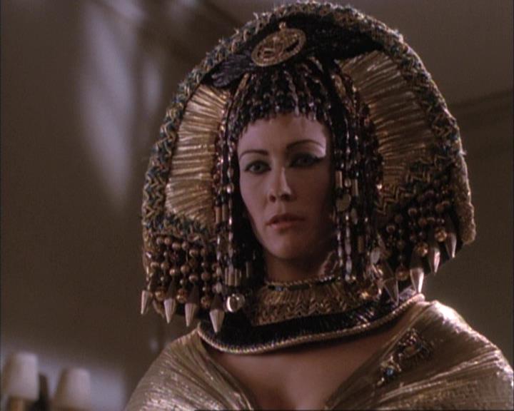 Charmed-Online-dot-net_111FeatsOfClay1410.jpg Charmed-Online-dot-net_111FeatsOfClay1410.jpg