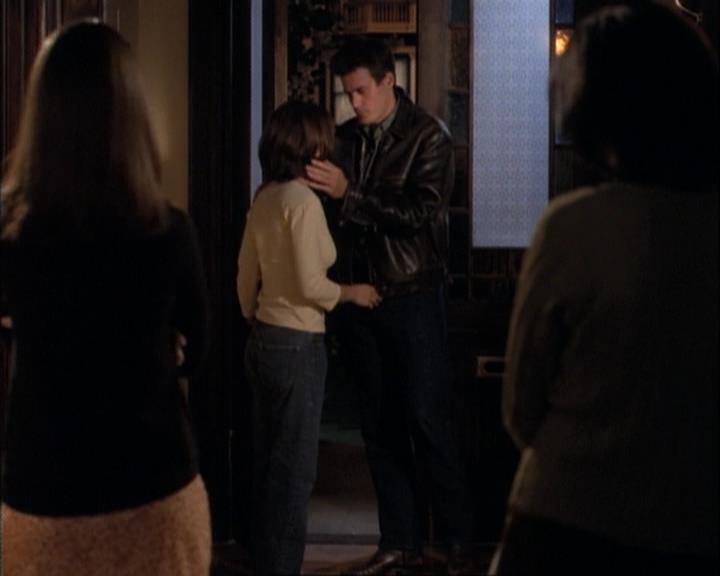 Charmed-Online-dot-net_111FeatsOfClay1537.jpg