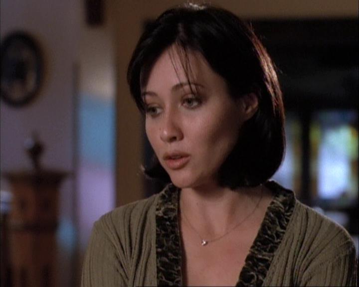 Charmed-Online-dot-net_111FeatsOfClay1604.jpg
