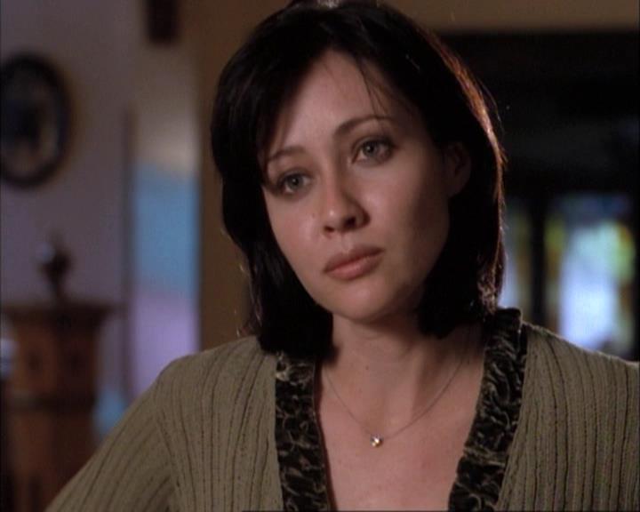 Charmed-Online-dot-net_111FeatsOfClay1634.jpg