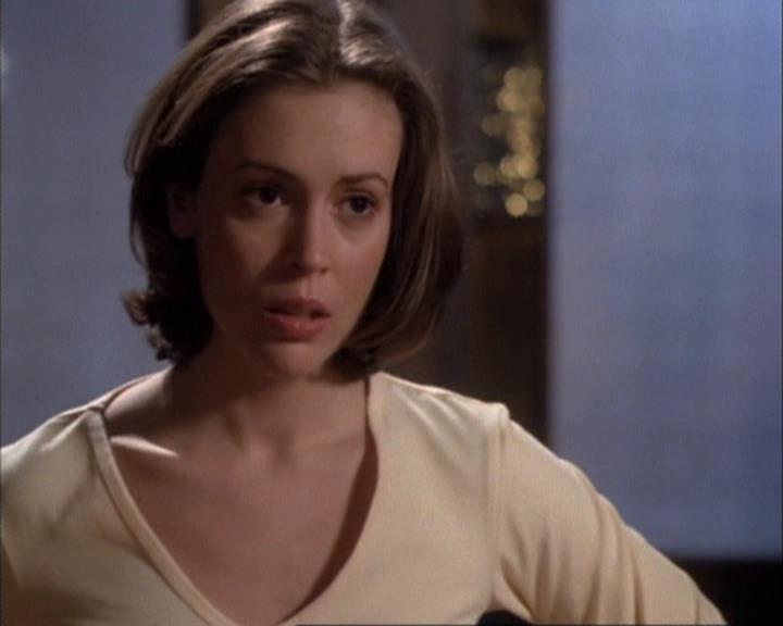 Charmed-Online-dot-net_111FeatsOfClay1644.jpg