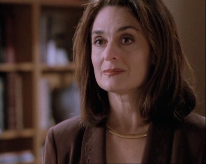 Charmed-Online-dot-net_111FeatsOfClay1732.jpg