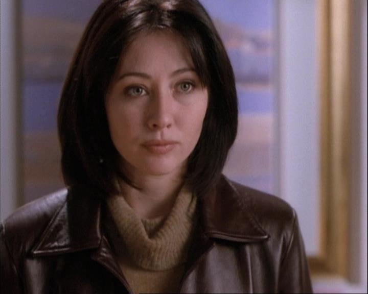 Charmed-Online-dot-net_111FeatsOfClay1734.jpg
