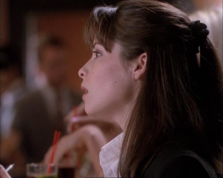 Charmed-Online-dot-net_111FeatsOfClay1885.jpg