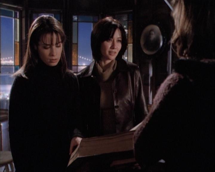 Charmed-Online-dot-net_111FeatsOfClay2139.jpg