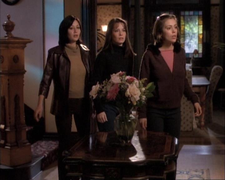 Charmed-Online-dot-net_111FeatsOfClay2182.jpg