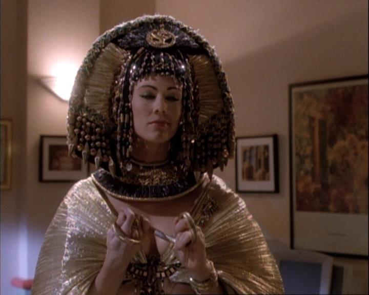 Charmed-Online-dot-net_111FeatsOfClay2214.jpg