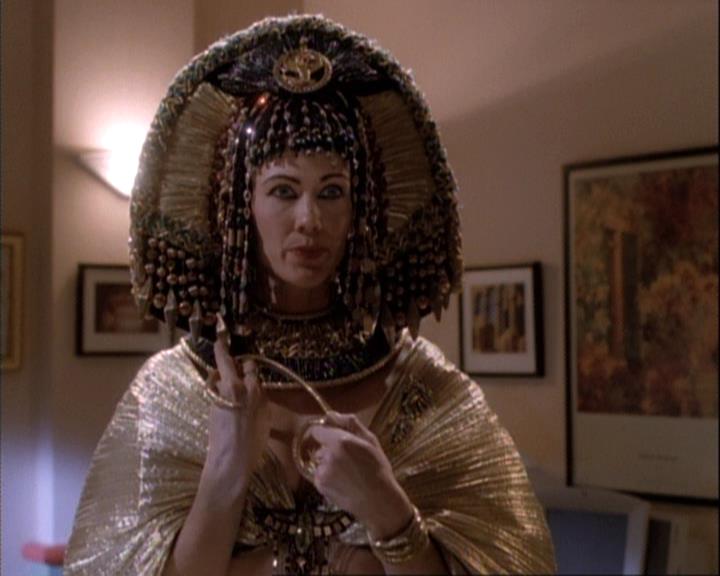 Charmed-Online-dot-net_111FeatsOfClay2216.jpg