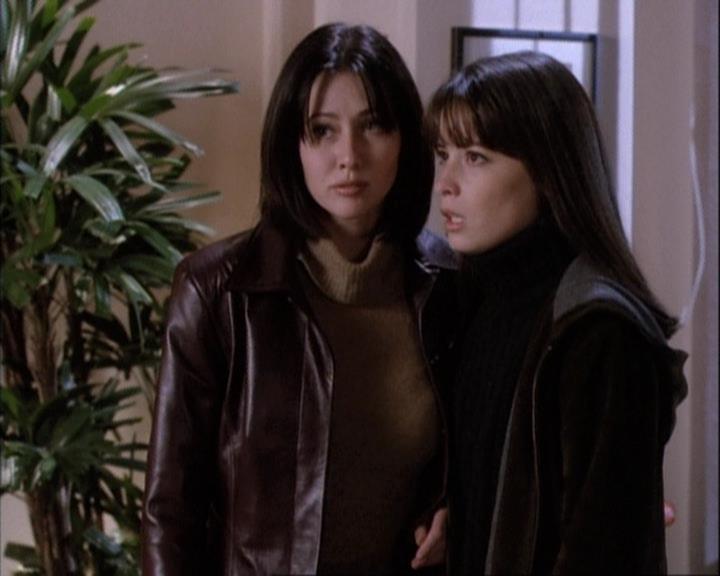 Charmed-Online-dot-net_111FeatsOfClay2275.jpg