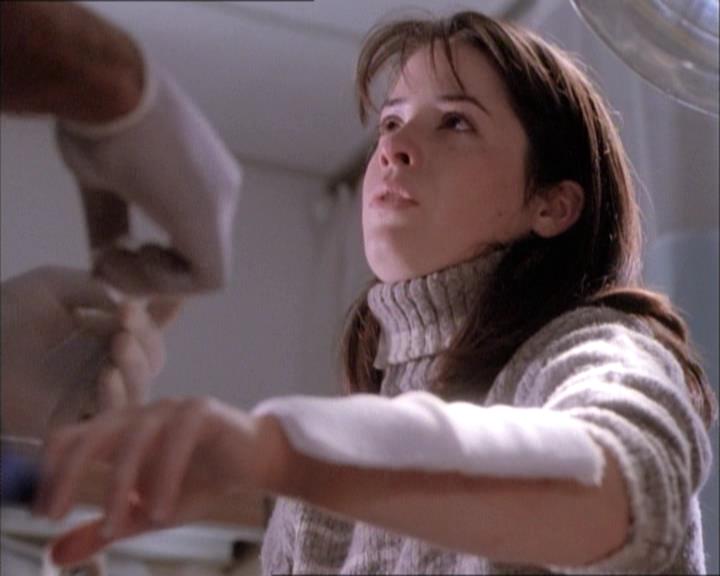 Charmed-Online-dot-net_112TheWendigo0371.jpg Charmed-Online-dot-net_112TheWendigo0371.jpg