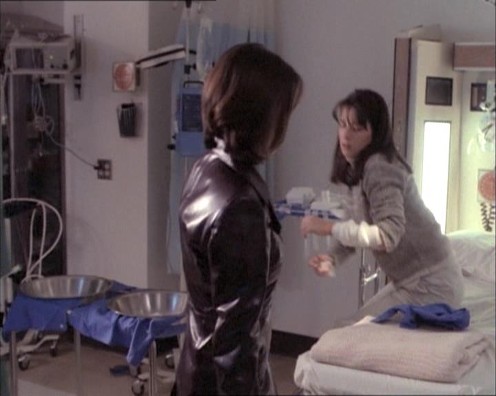 Charmed-Online-dot-net_112TheWendigo0398.jpg