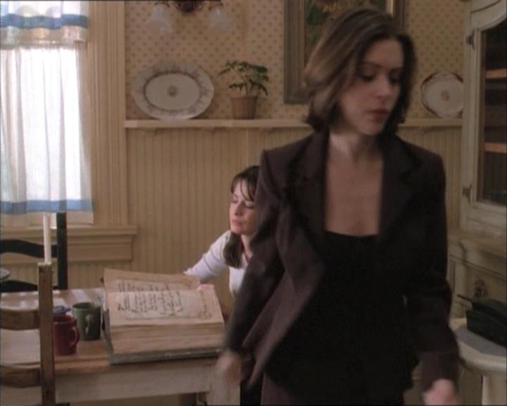 Charmed-Online-dot-net_112TheWendigo0639.jpg Charmed-Online-dot-net_112TheWendigo0639.jpg