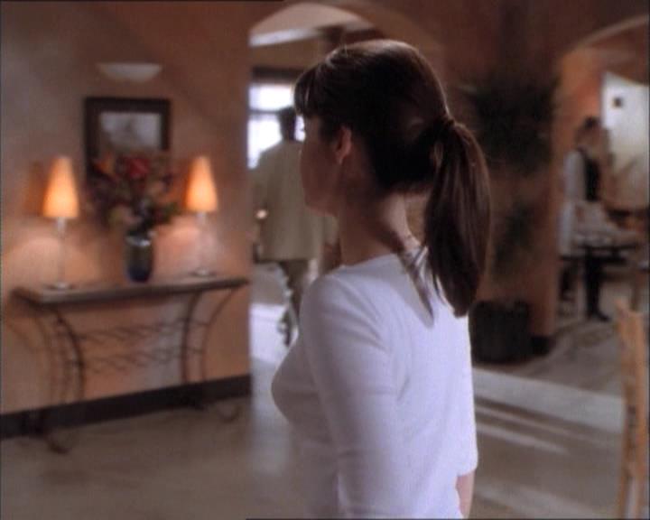 Charmed-Online-dot-net_112TheWendigo0875.jpg