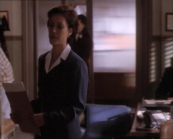 Charmed-Online-dot-net_112TheWendigo0924.jpg