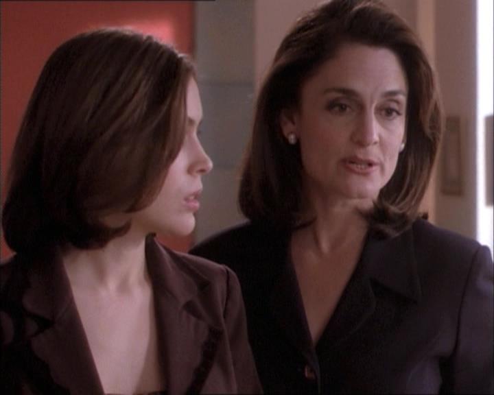 Charmed-Online-dot-net_112TheWendigo1148.jpg