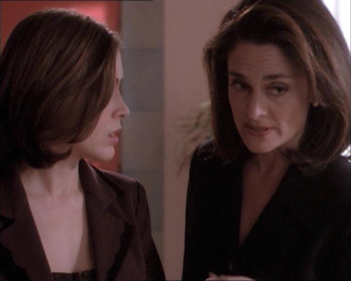 Charmed-Online-dot-net_112TheWendigo1150.jpg