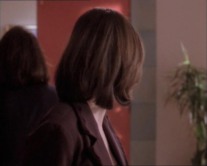 Charmed-Online-dot-net_112TheWendigo1152.jpg
