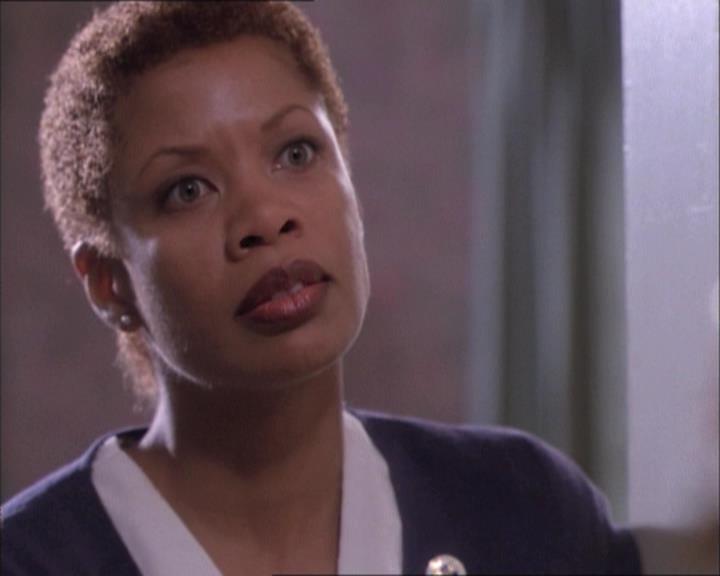 Charmed-Online-dot-net_112TheWendigo1632.jpg