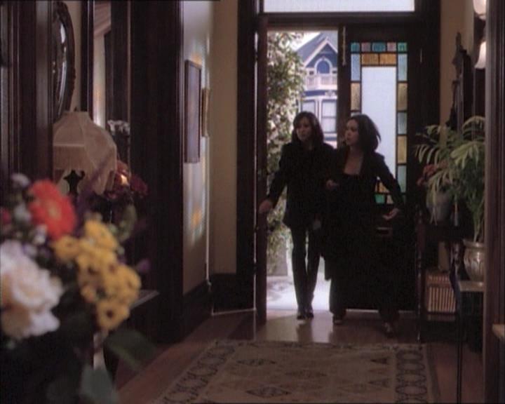 Charmed-Online-dot-net_112TheWendigo1795.jpg