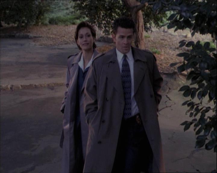 Charmed-Online-dot-net_112TheWendigo2016.jpg Charmed-Online-dot-net_112TheWendigo2016.jpg