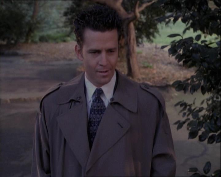 Charmed-Online-dot-net_112TheWendigo2035.jpg