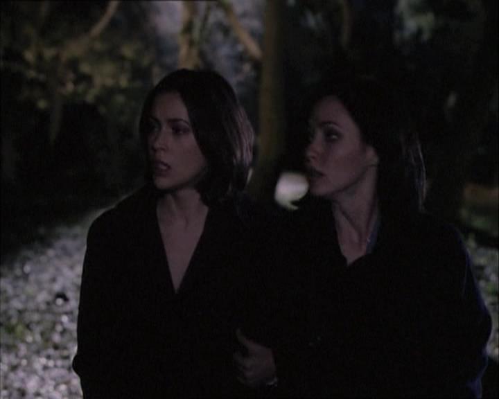 Charmed-Online-dot-net_112TheWendigo2165.jpg