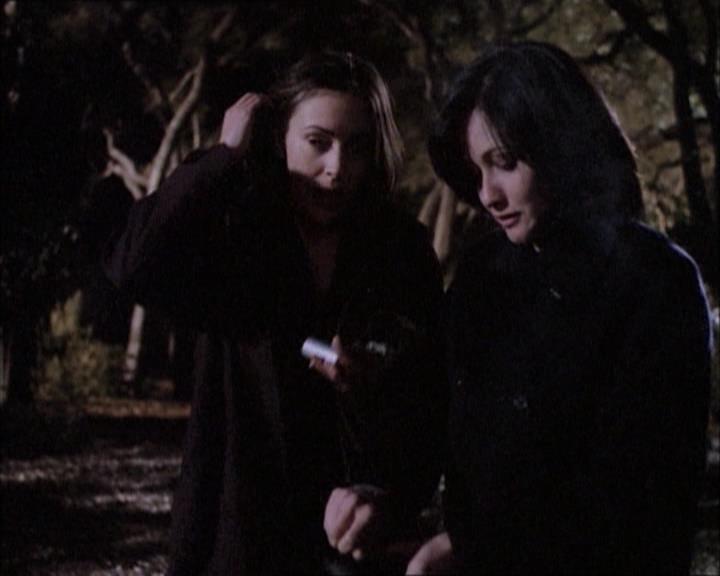 Charmed-Online-dot-net_112TheWendigo2178.jpg