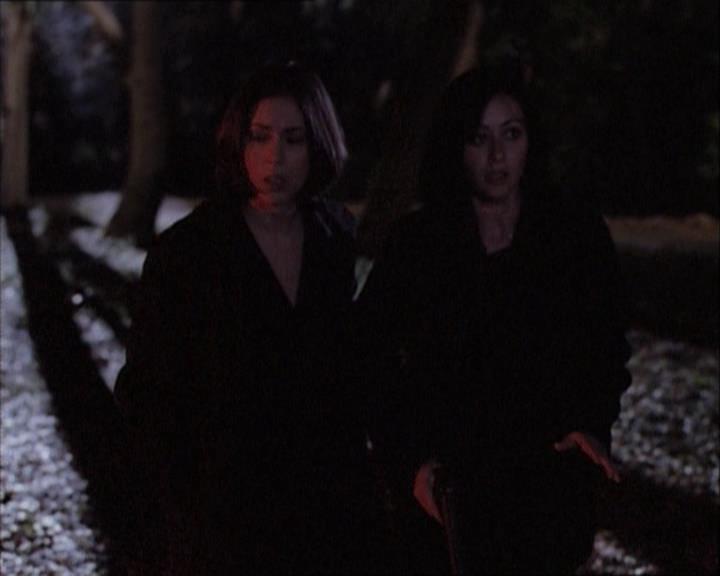 Charmed-Online-dot-net_112TheWendigo2183.jpg