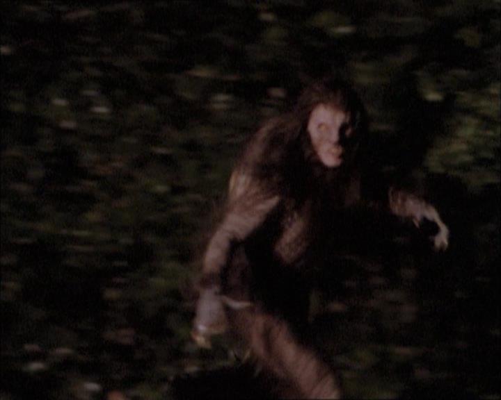 Charmed-Online-dot-net_112TheWendigo2185.jpg Charmed-Online-dot-net_112TheWendigo2185.jpg