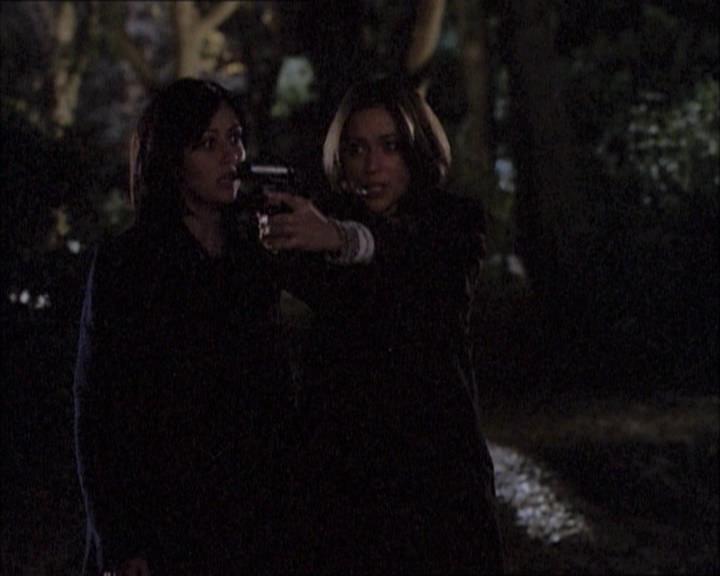 Charmed-Online-dot-net_112TheWendigo2244.jpg