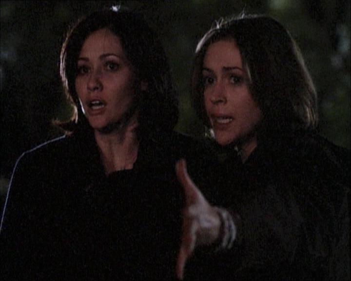 Charmed-Online-dot-net_112TheWendigo2262.jpg