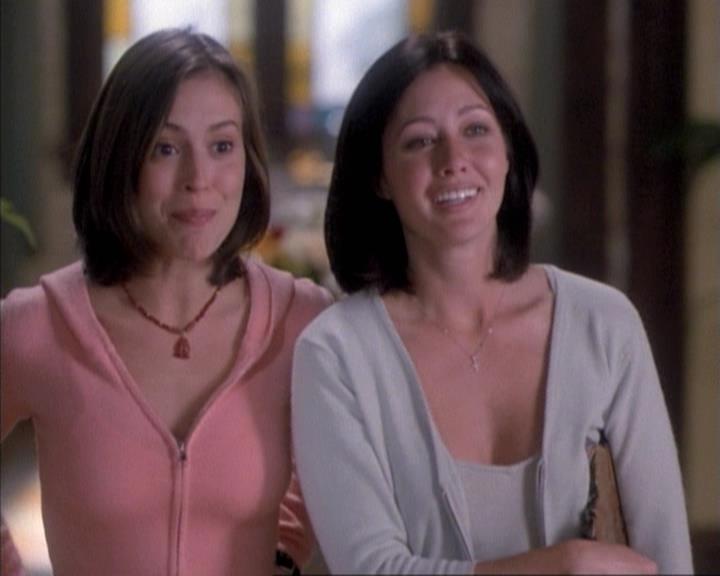 Charmed-Online-dot-net_114SecretsAndGuys0406.jpg Charmed-Online-dot-net_114SecretsAndGuys0406.jpg