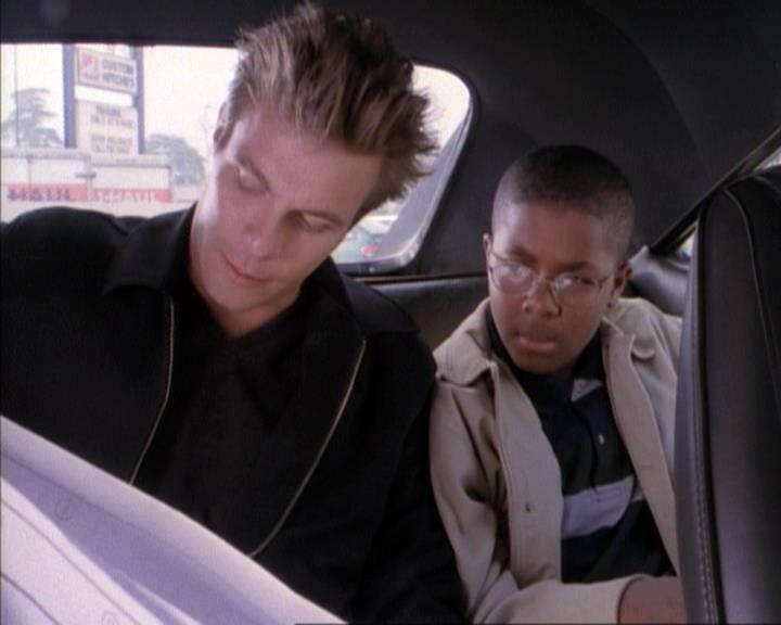 Charmed-Online-dot-net_114SecretsAndGuys0646.jpg Charmed-Online-dot-net_114SecretsAndGuys0646.jpg