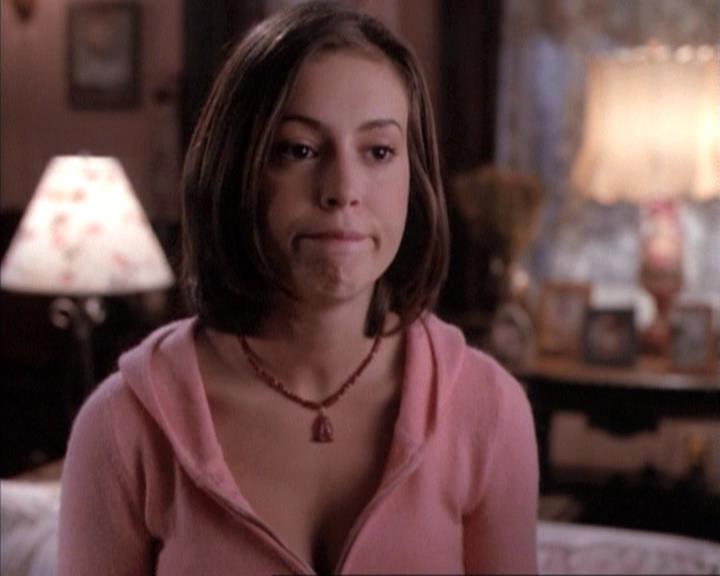 Charmed-Online-dot-net_114SecretsAndGuys1671.jpg Charmed-Online-dot-net_114SecretsAndGuys1671.jpg